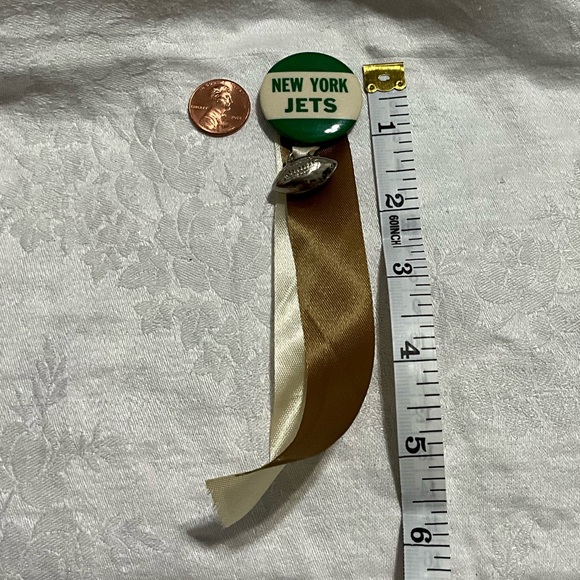 70’s vintage New York jets football button with ribbons and charm vtg vguc sport - Picture 3 of 5